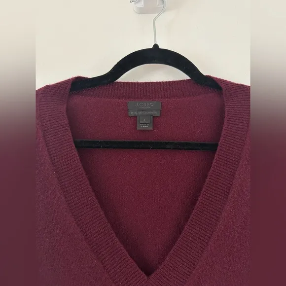 100% Italian Cashmere J Crew Women's V-Neck Sweater - Burgundy