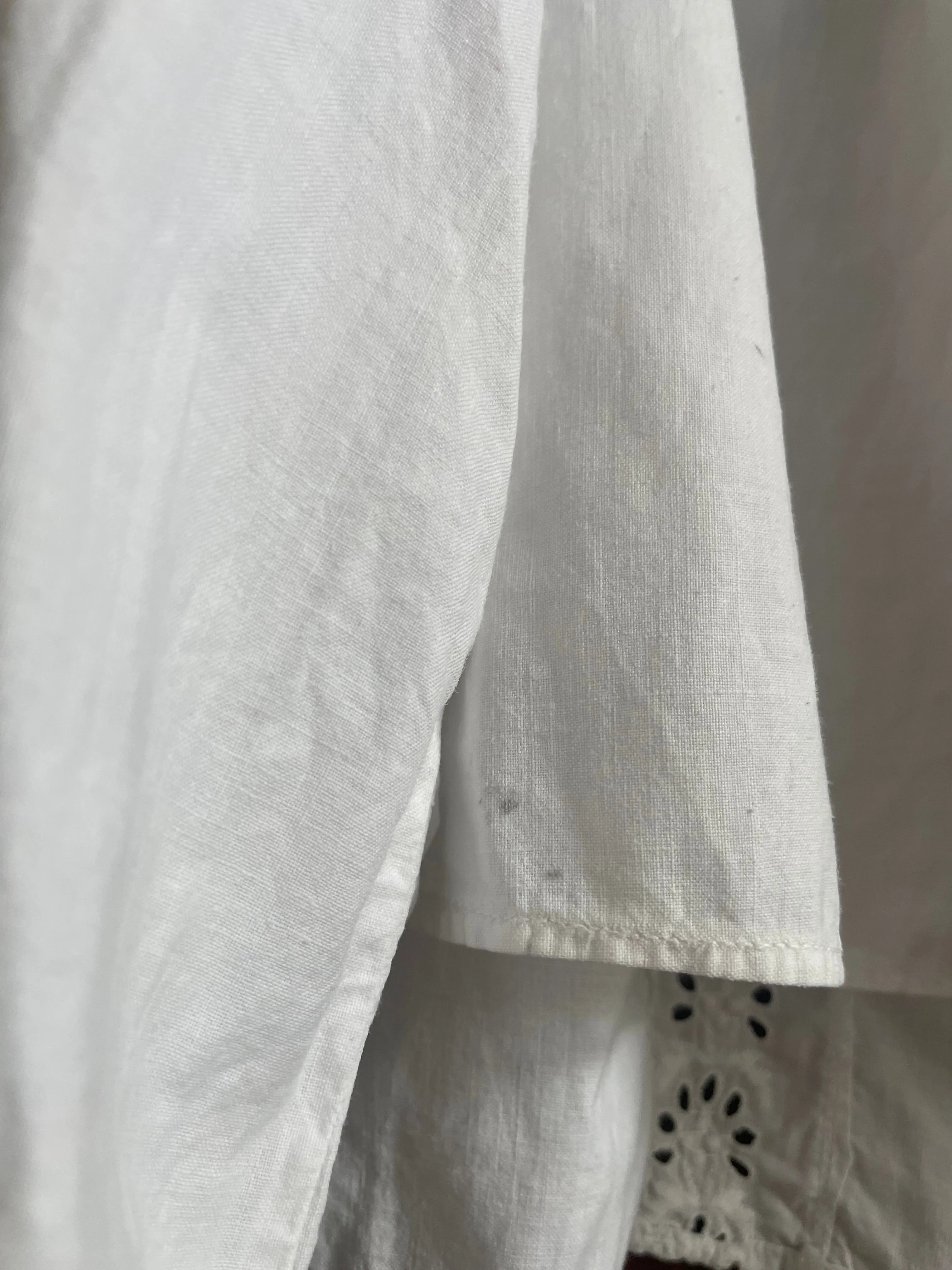 1920s/1930s Eyelet Cotton Bell Sleeve Folk Blouse