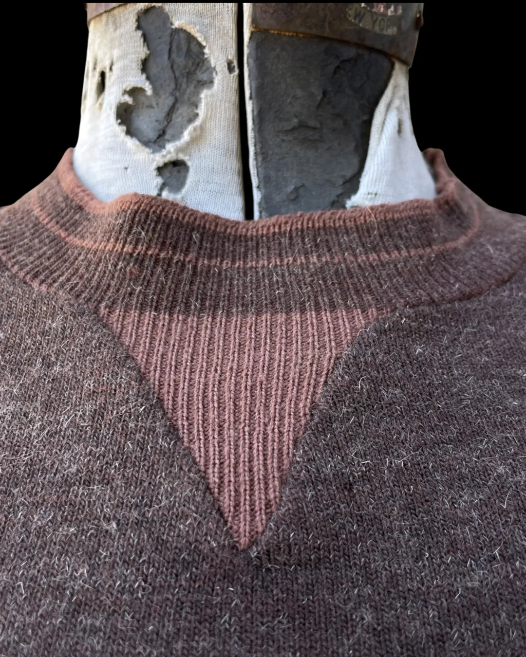 1940s Knit V Stitch Sweater