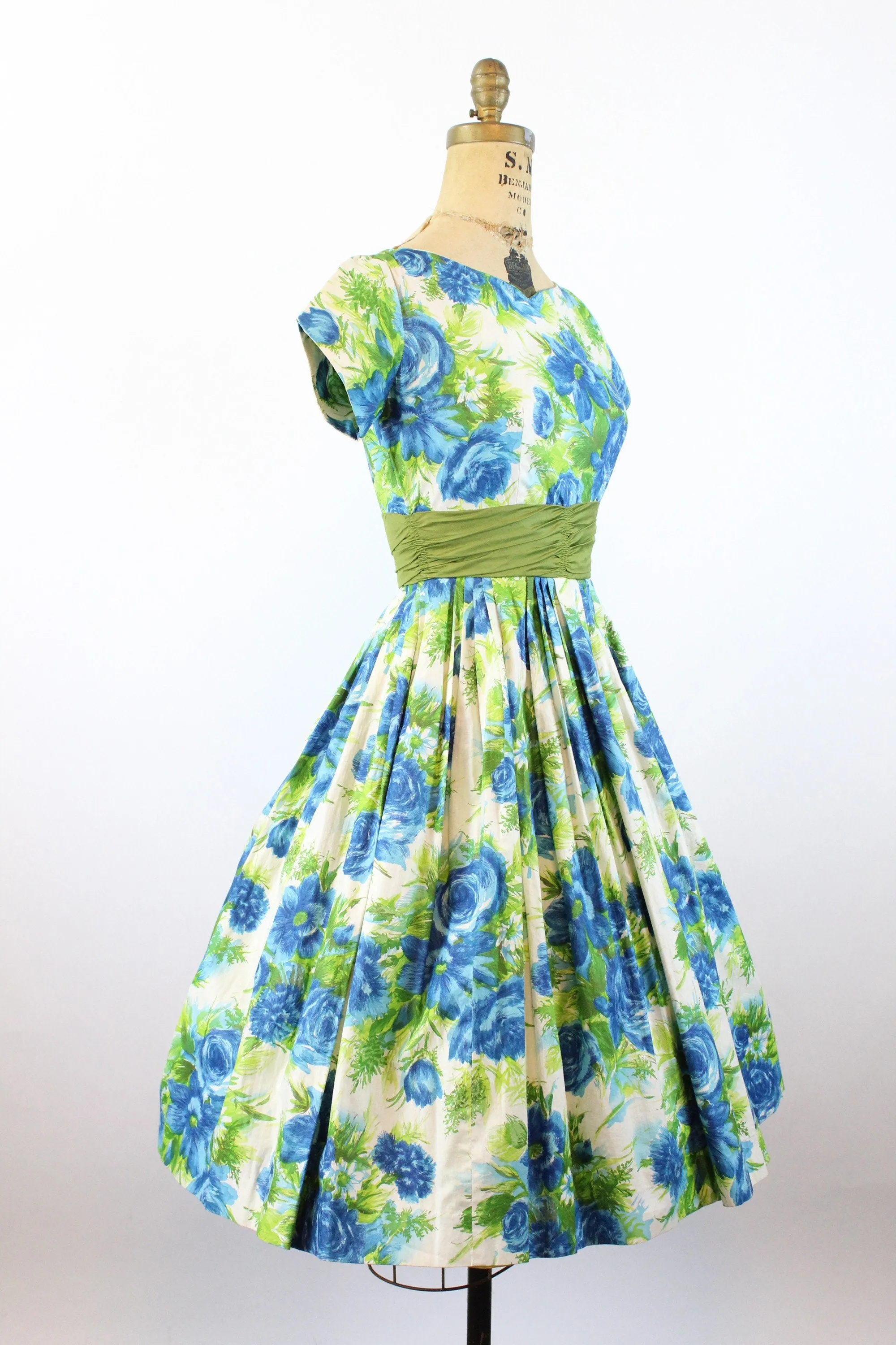 1950s BLUE ROSE cotton print full skirt dress xs | new spring summer