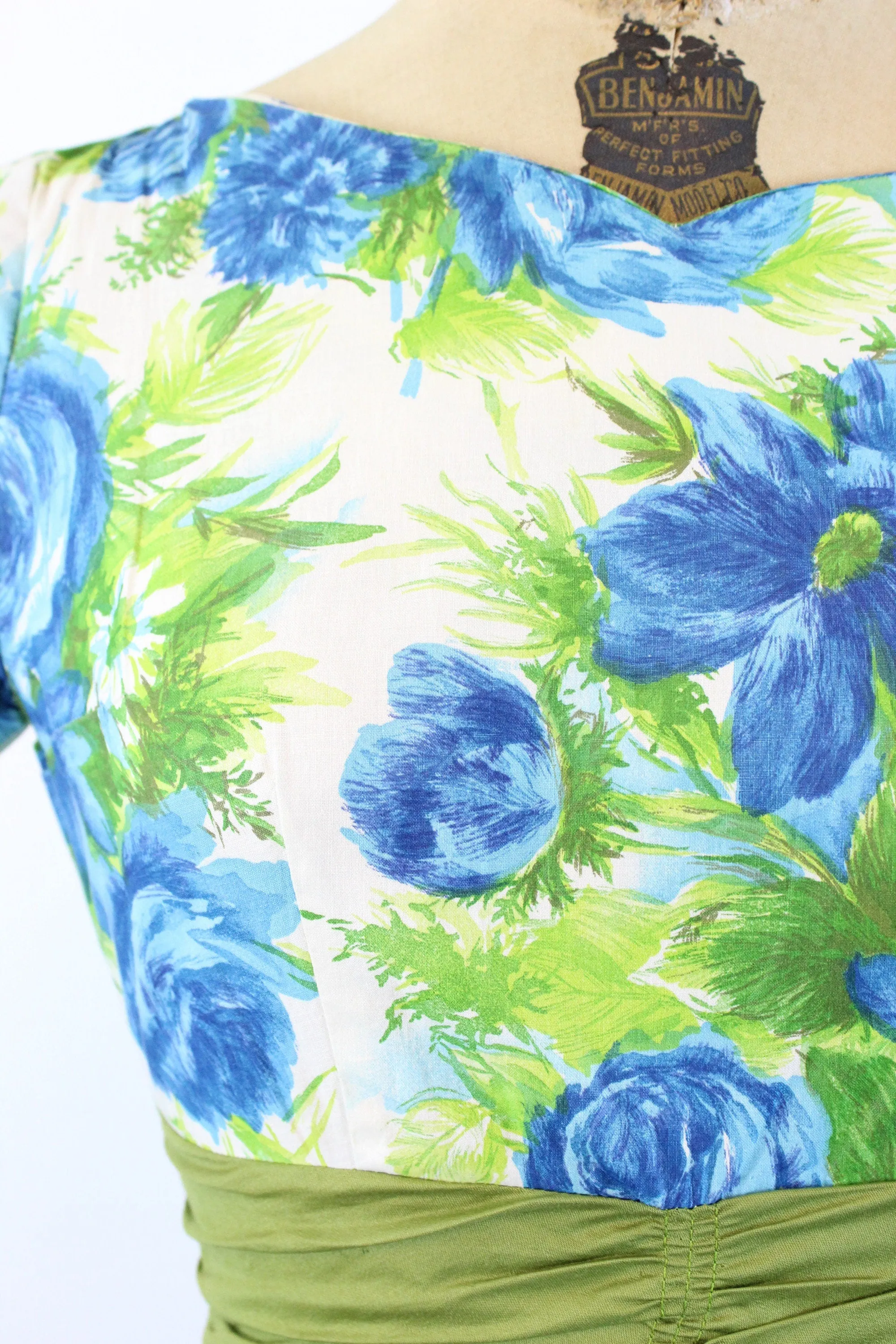 1950s BLUE ROSE cotton print full skirt dress xs | new spring summer