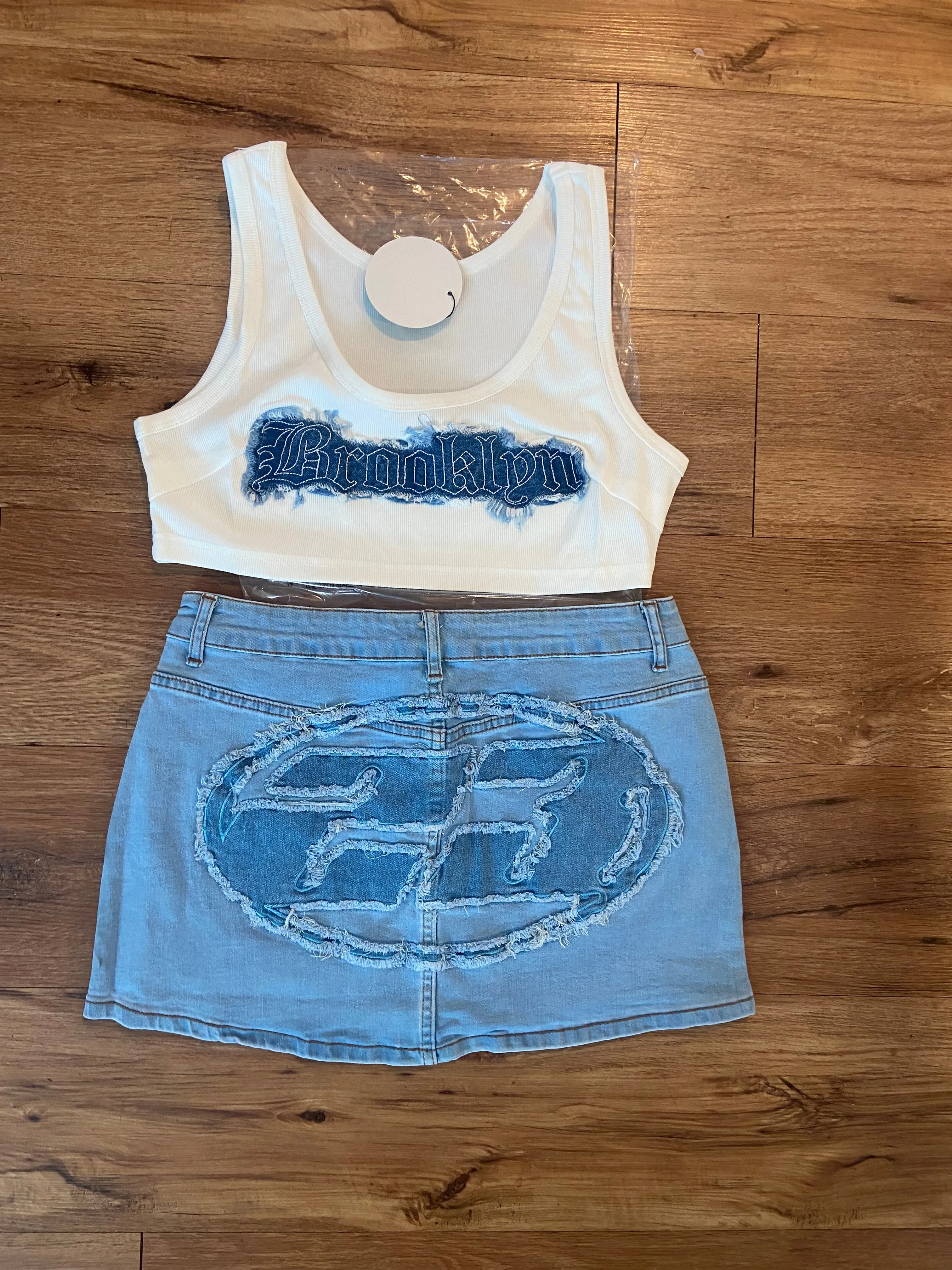 23 mini skirt