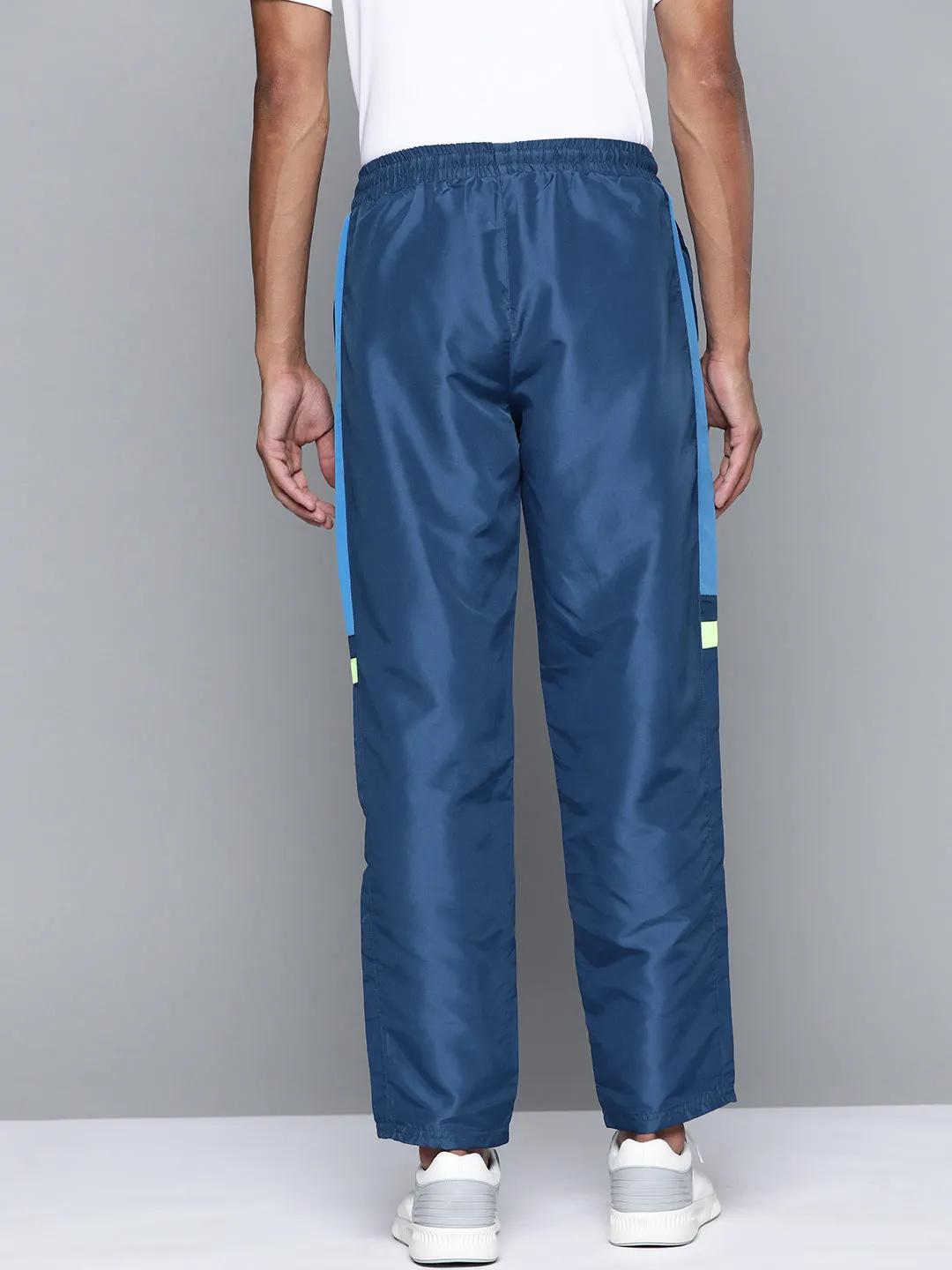 Alcis Men Blue Solid Track Pants