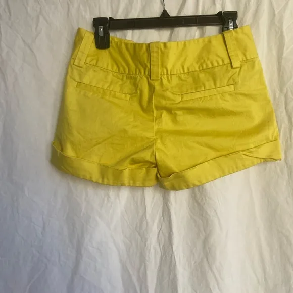 alice   olivia OLIVIA lemon JEAN SHORT Size 4