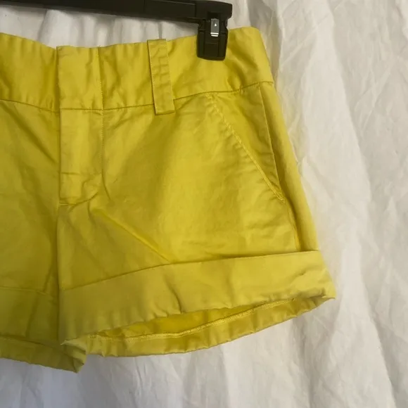 alice   olivia OLIVIA lemon JEAN SHORT Size 4