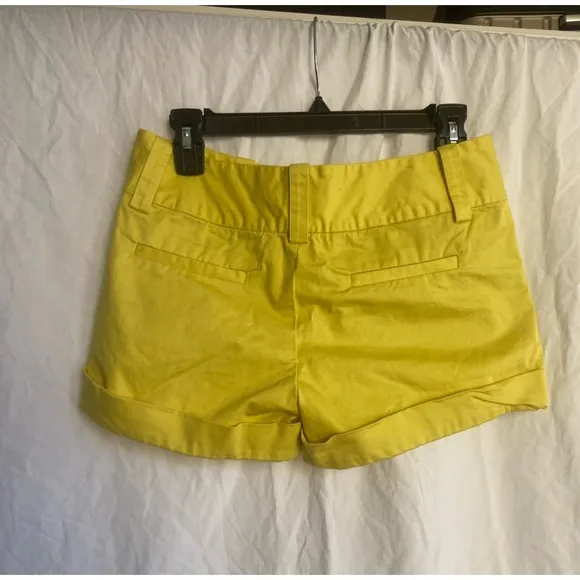 alice   olivia OLIVIA lemon JEAN SHORT Size 4
