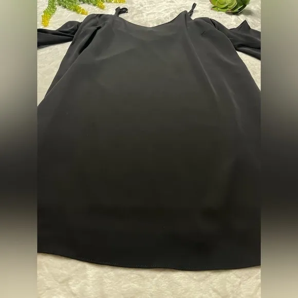 Amanda Uprichard Gianna Cold Shoulder Ruffle Sleeve Shift Dress in Black Size S