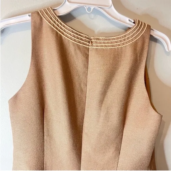 Ann Klein Sleeveless Dress Sz 6 Scoop Neck Embroidered Neckline Beige Fit Flare