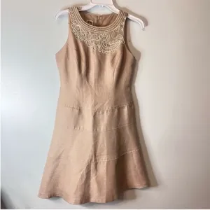 Ann Klein Sleeveless Dress Sz 6 Scoop Neck Embroidered Neckline Beige Fit Flare
