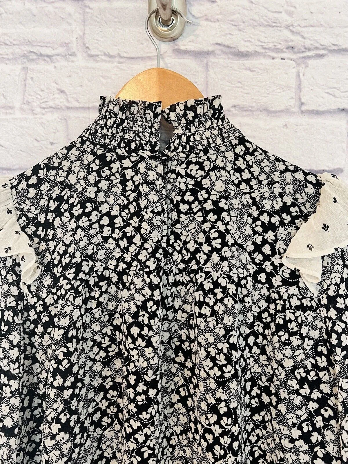 ANN TAYLOR Floral Smock Ruffle Blouse Sz P Small Ditsy Flower Workwear Career