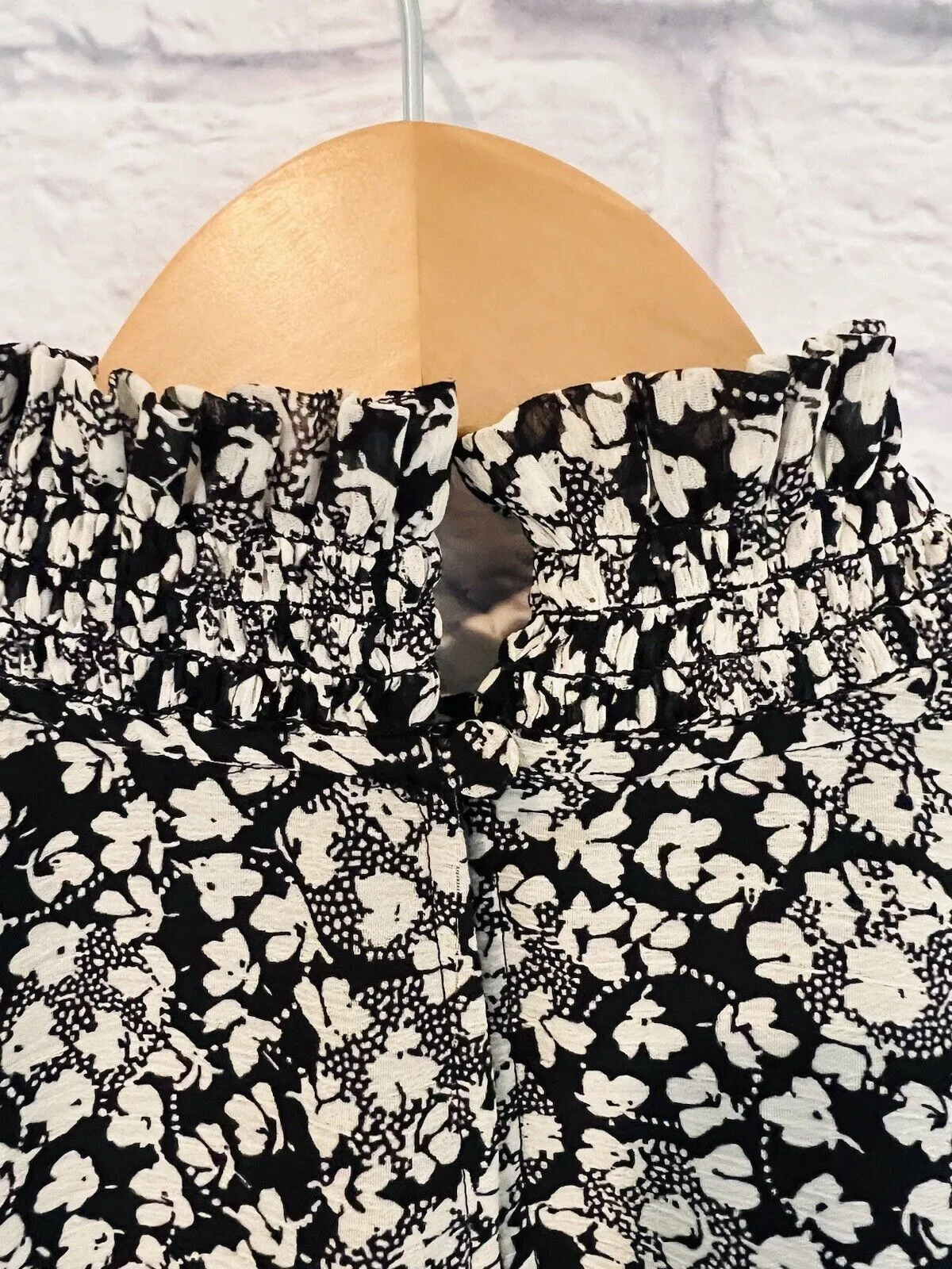 ANN TAYLOR Floral Smock Ruffle Blouse Sz P Small Ditsy Flower Workwear Career