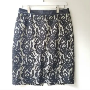 ANN TAYLOR Petites Black Foral Lace Pencil skirt size 8P