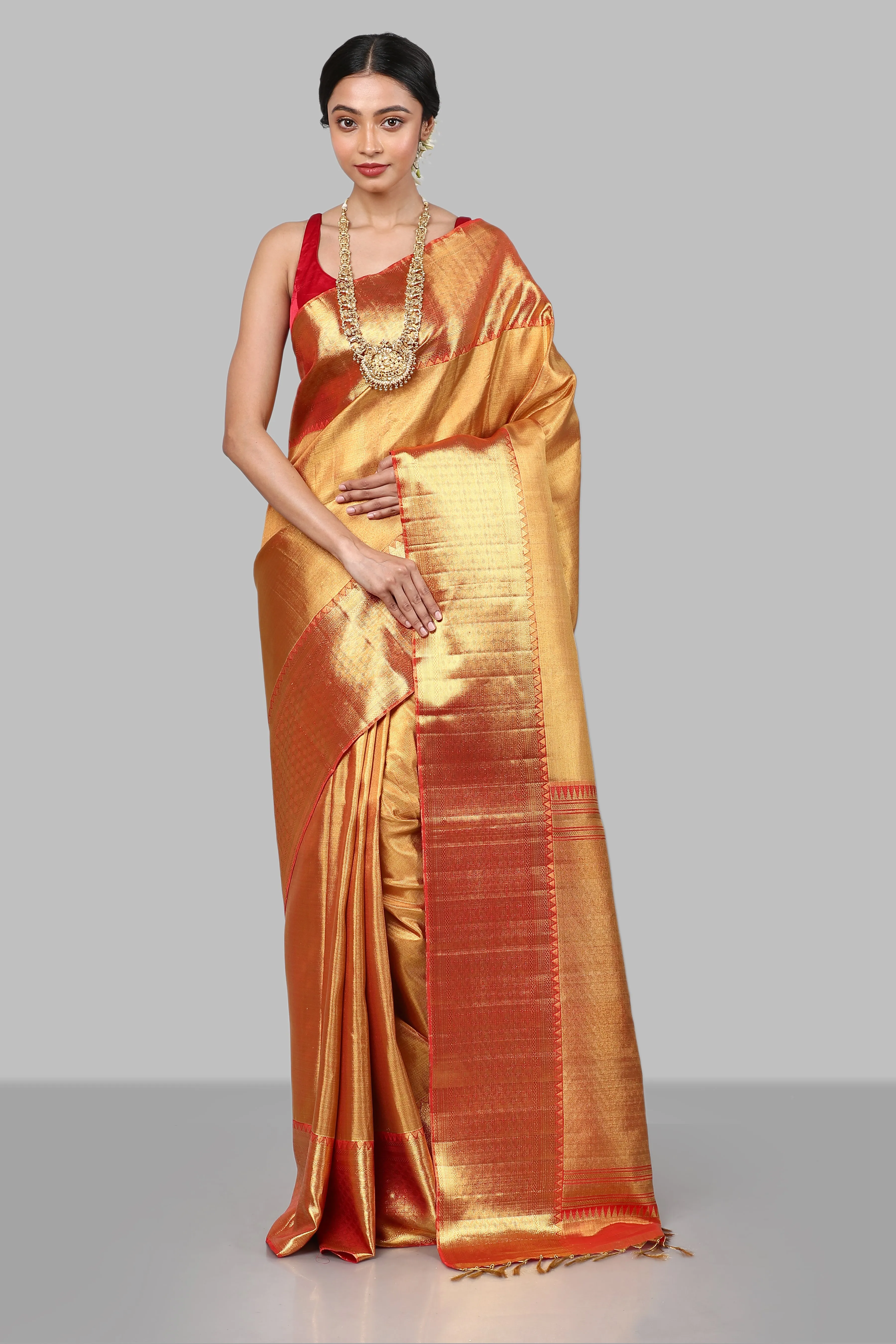 Aparupa Kanjiveram Silk Saree