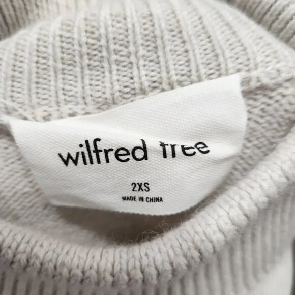 Aritzia Wilfred Free Cream &quot;Harper&quot; Cropped Turtleneck Wool Sweater Size XXS
