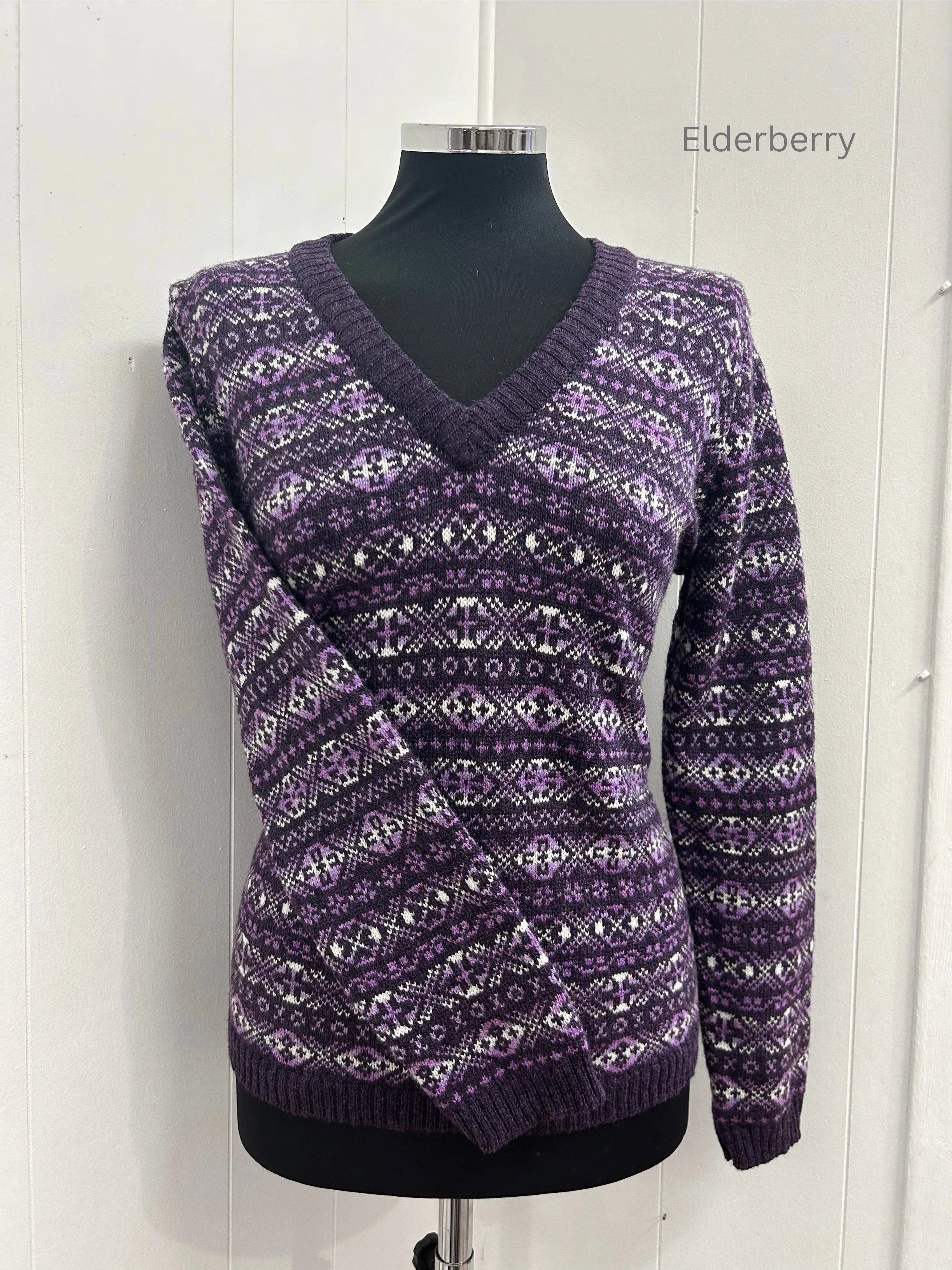 Aunty Mays Jumper V-Neck