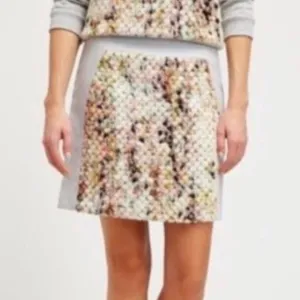 Banana republic mini wool center skirt women's size 6 (H13)