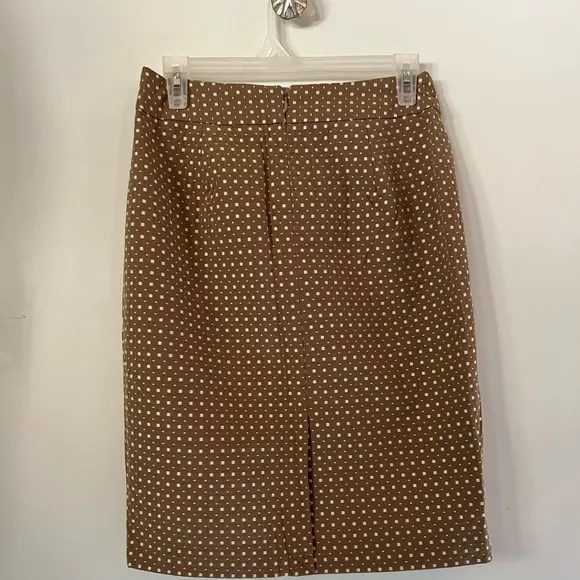 BANANA REPUBLIC TÁN WHITE POLKA DOT PENCIL SKIRT