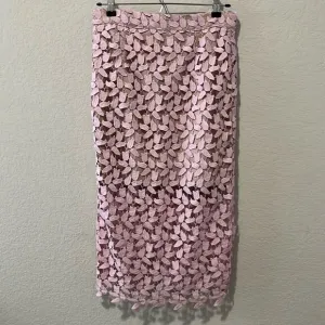 BARDOT Flora Lace Floral Pencil Skirt in Dusty Pink, Size 6/S