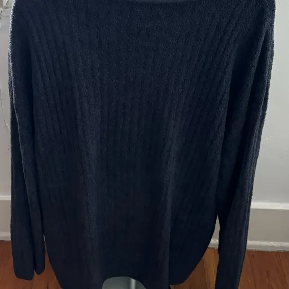 Barefoot Dreams Cozychic Lite dark gray ribbed V-neck sweater, size 1X Petite