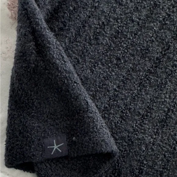 Barefoot Dreams Cozychic Lite dark gray ribbed V-neck sweater, size 1X Petite