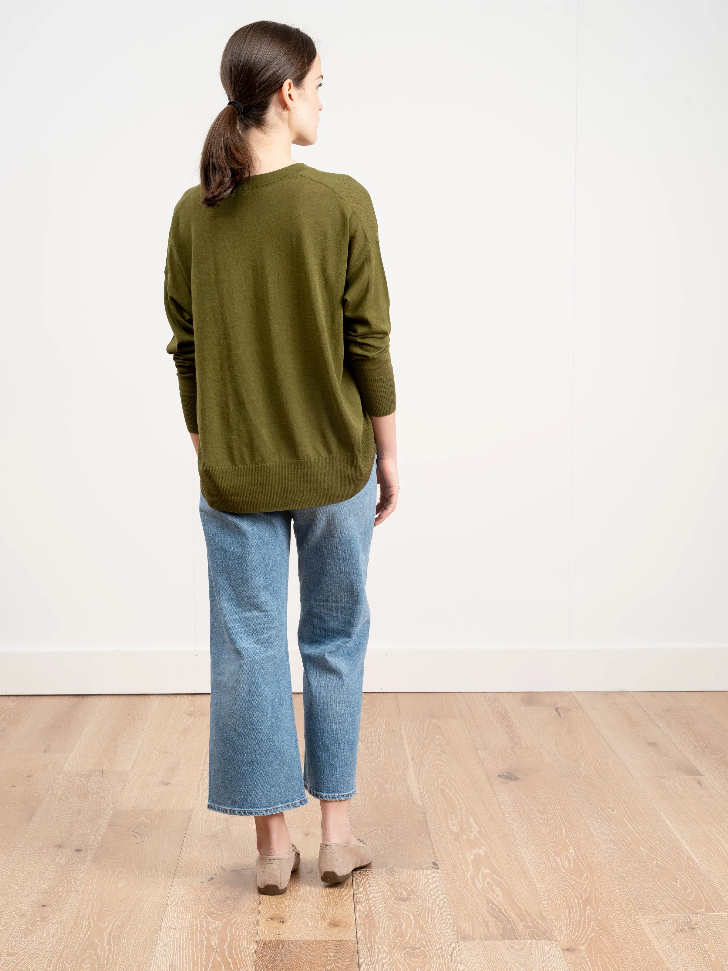 basic v-neck sweater - khaki