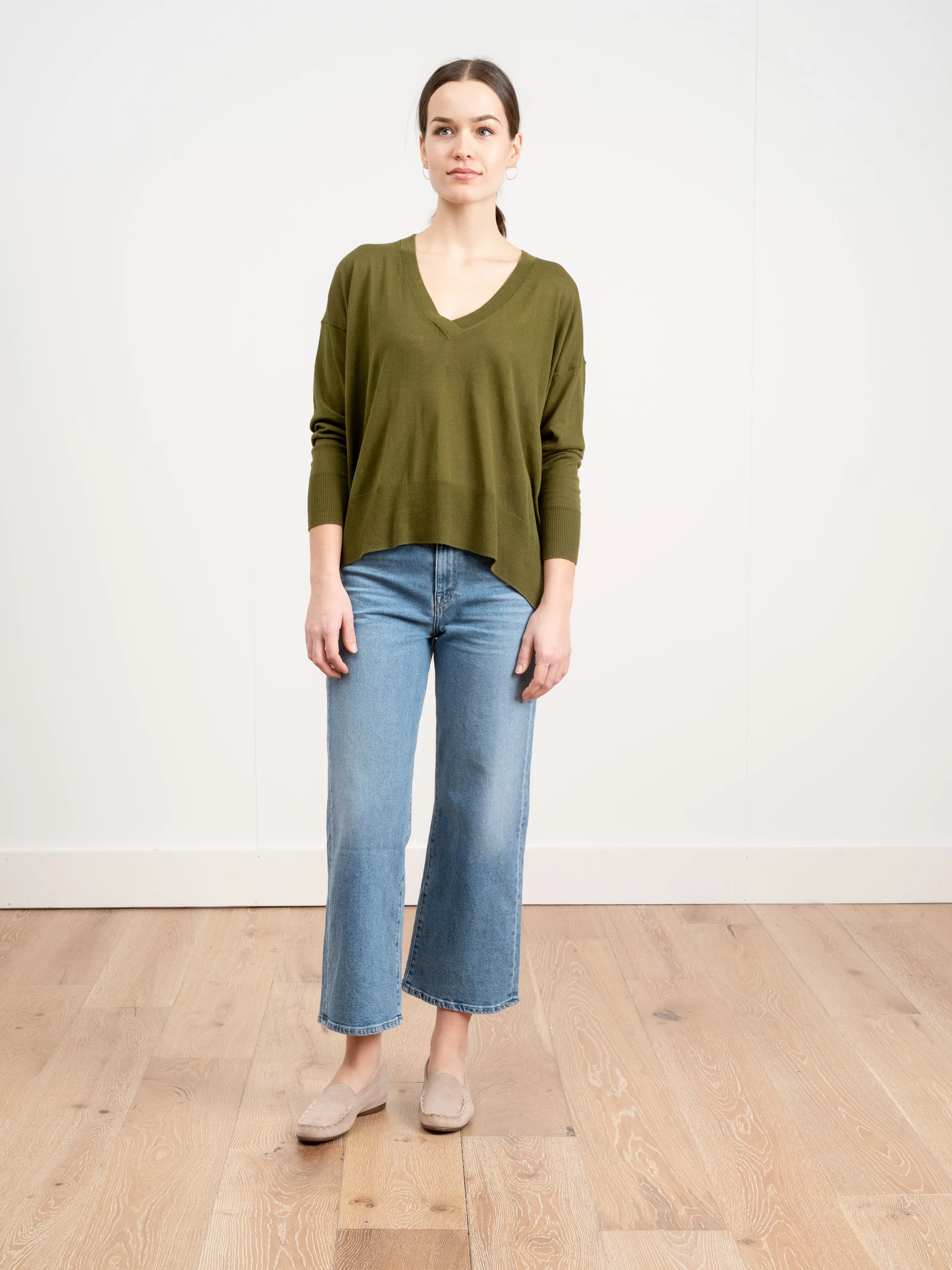basic v-neck sweater - khaki