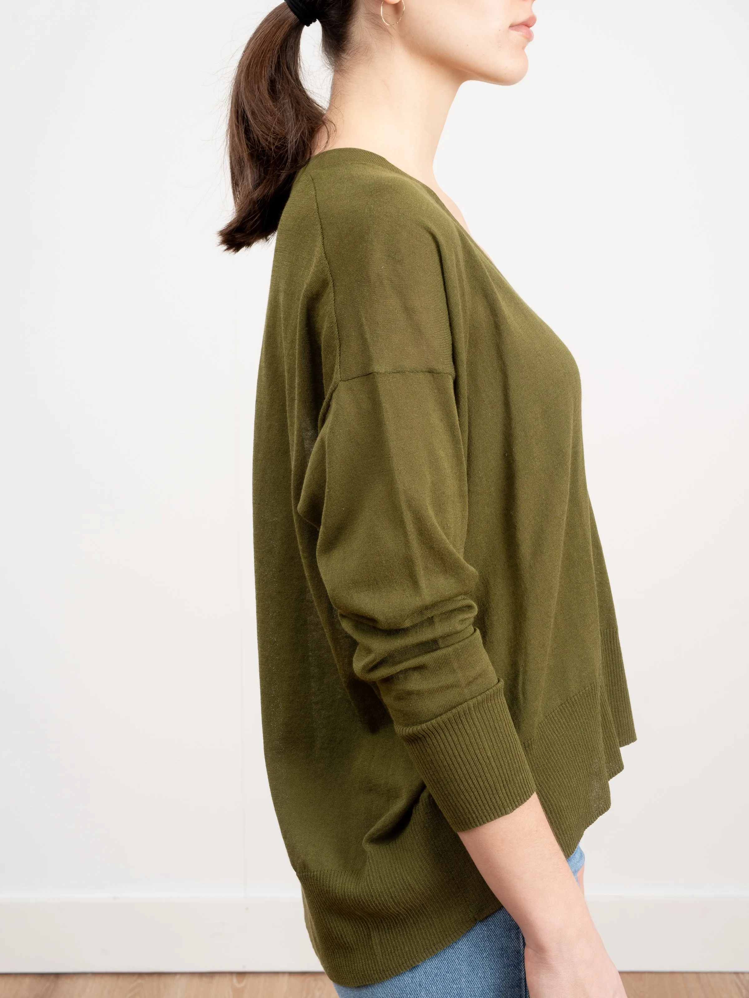basic v-neck sweater - khaki