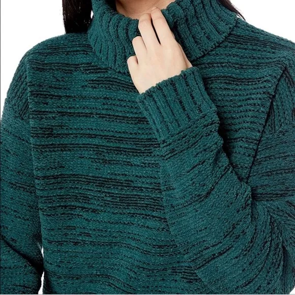 BCBGMAXAZRIA Marled Knit Textured Turtleneck Green Sweater