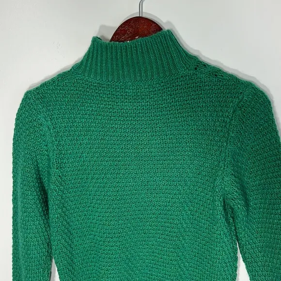 Beautiful green wool blended Chiaramente Sweater Size Medium made in Italy