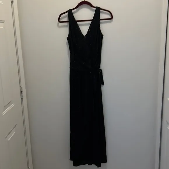 Betsey Johnson black sparkle sequin evening dress with ruffle v-neck size 4