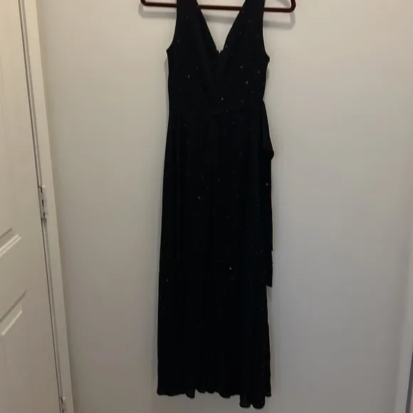 Betsey Johnson black sparkle sequin evening dress with ruffle v-neck size 4