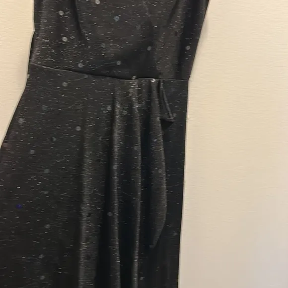 Betsey Johnson black sparkle sequin evening dress with ruffle v-neck size 4