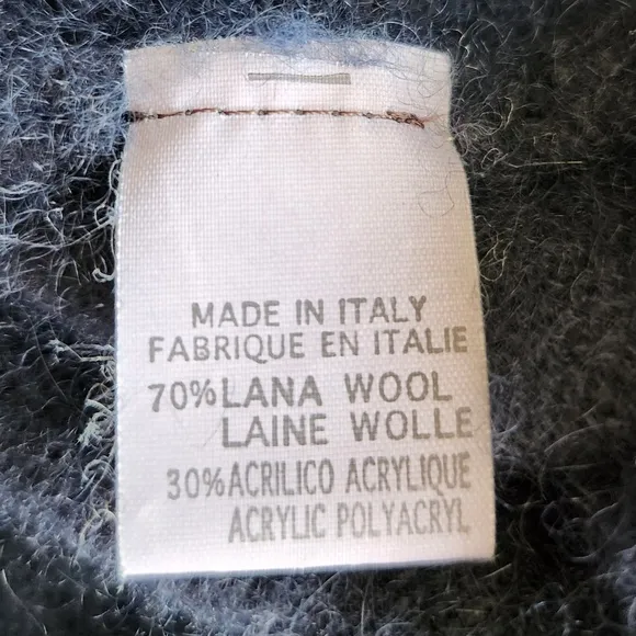 Brandy Melville midnight blue cropped wool sweater One Size made in Italy