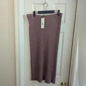 Calvin Klein Solid Ribbed Knit Midi Pencil Skirt NWT