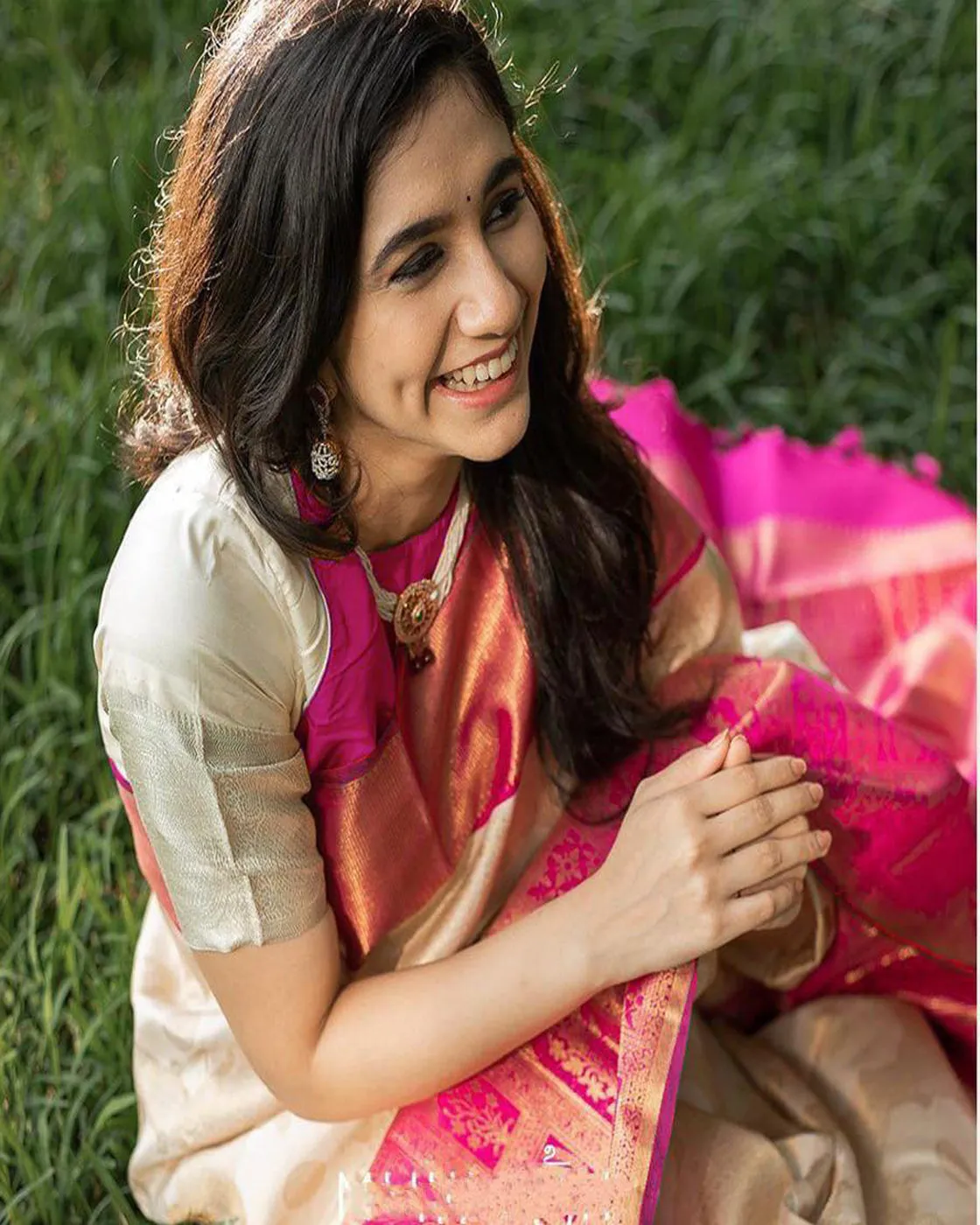 Closet mix Off-white and Pink Zari Border Saree With Blouse