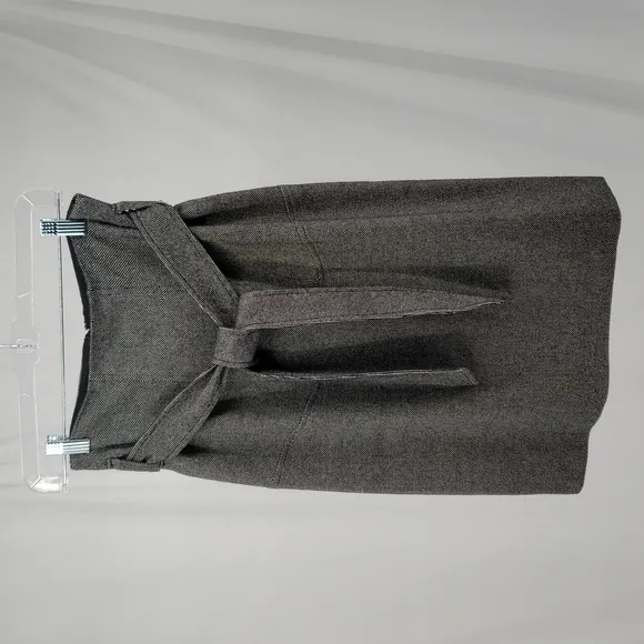 Club Monaco Pencil Skirt Charcoal Belted Slit in Back Size 6
