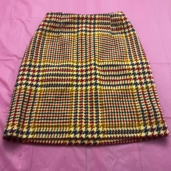 Country Set vintage wool blend houndstooth old money mini skirt handmade 24” 60s