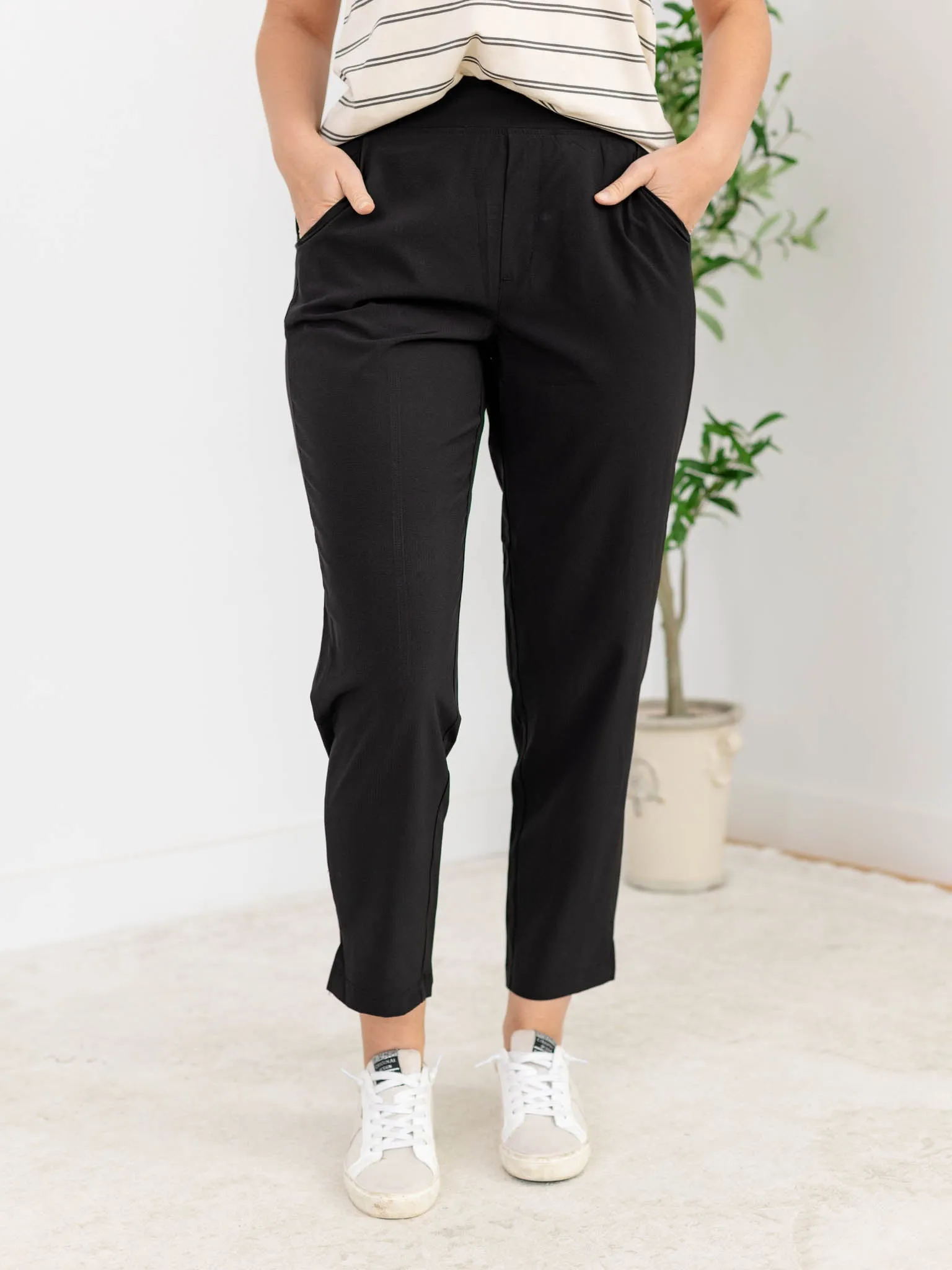 Crinkle Woven Pant