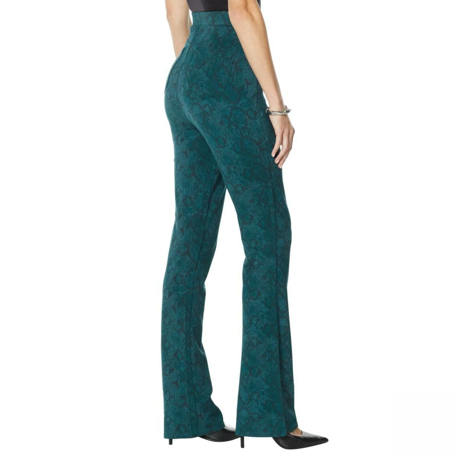 DG2 by Diane Gilman Women's Pull On Boot Cut Pants Green Snake Petite Medium