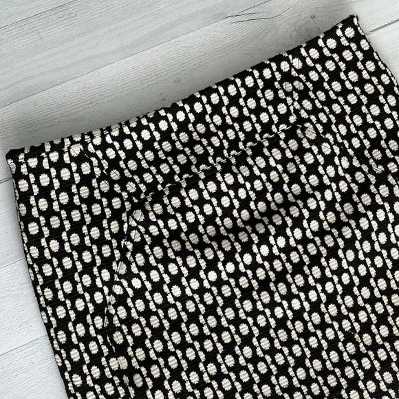 Diane Von Furstenberg Black &amp; White Wool Mini Skirt Size 6/M