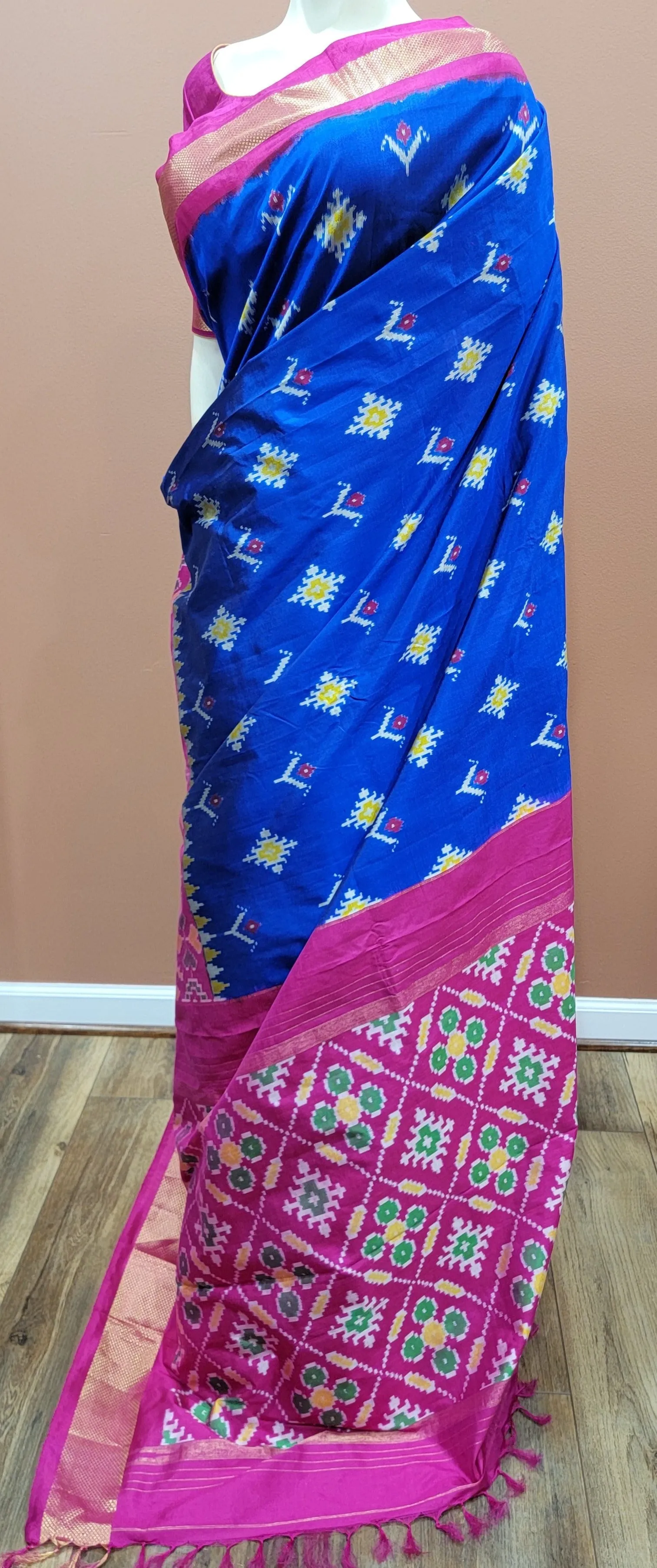 Double Ikkath Silk Saree w/ Blouse in Blue and Pink