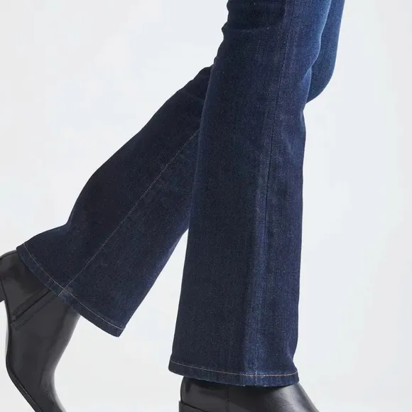 DUER NWT Women's Performance Denim Boot Cut in Dark Stone 27&quot;x32&quot;
