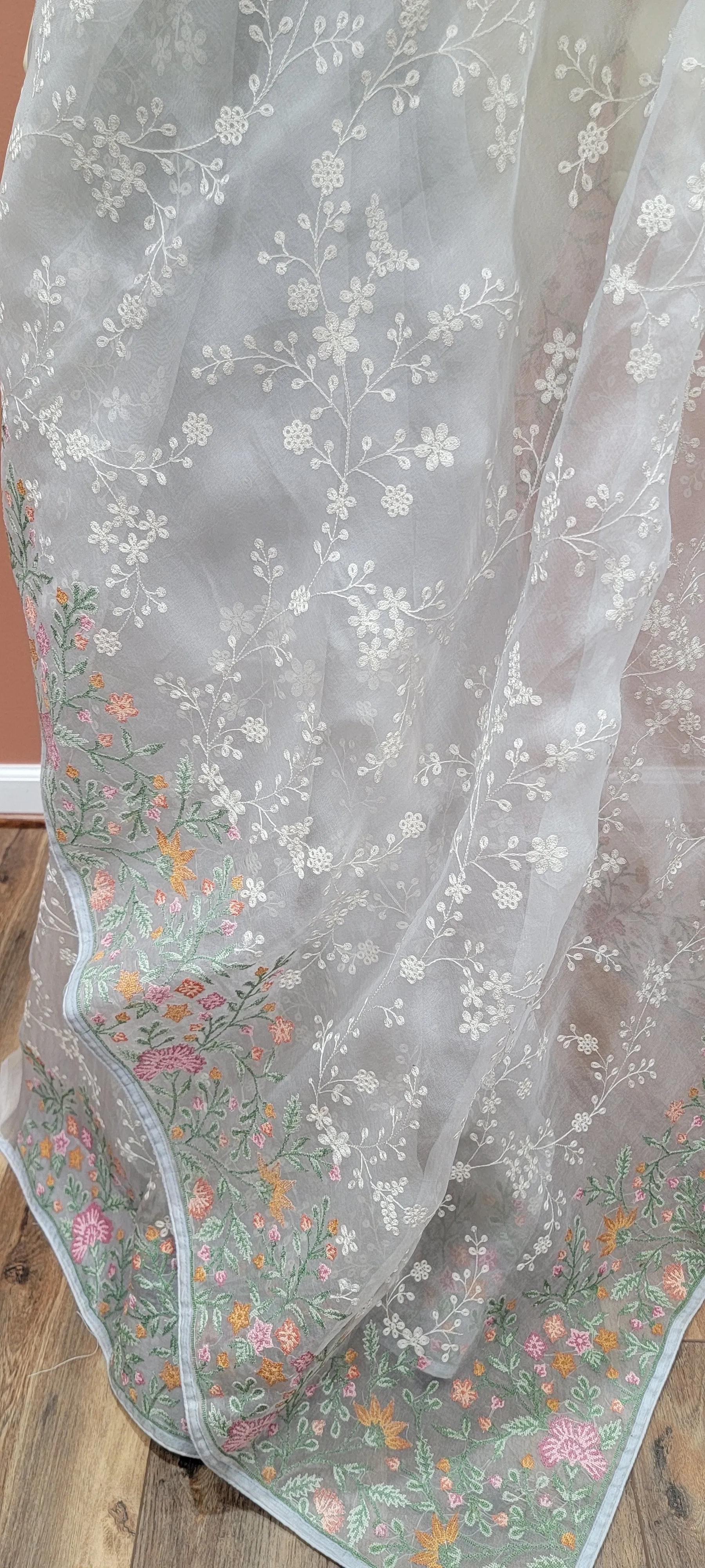 Embroidered Organza Silk Saree w/ Blouse in Grey