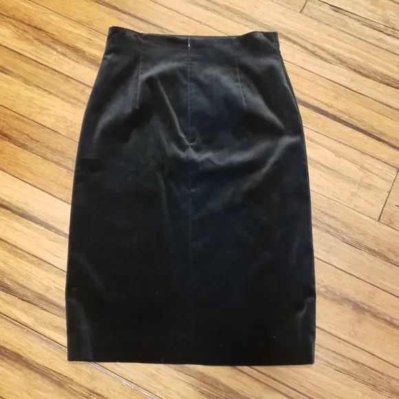 ESCADA VELVET PENCIL SKIRT, SIZE 40