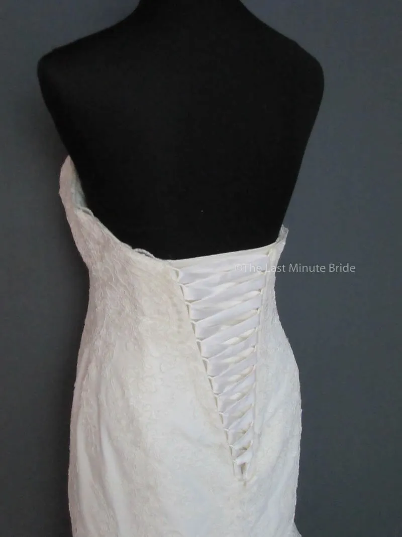 Essense of Australia D1773 Ivory size 14