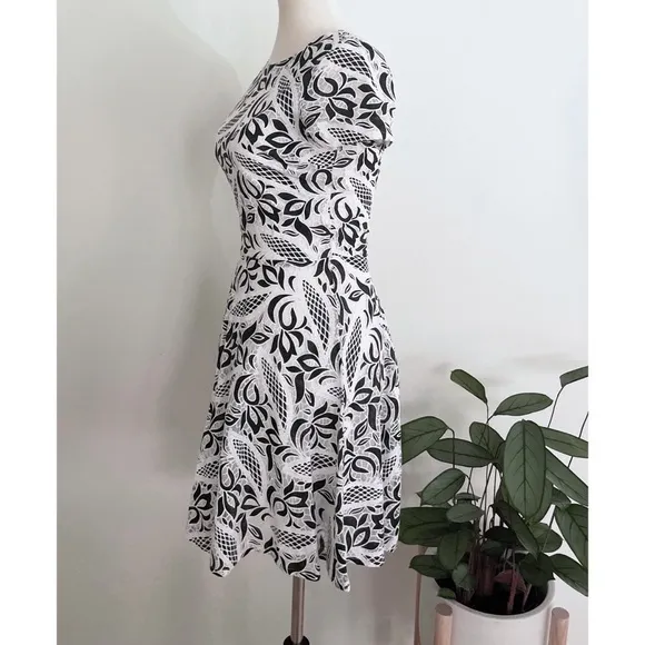 EUC Lulu’s The Letter Lace Fit &amp; Flare Black &amp; White Dress XS​​​
