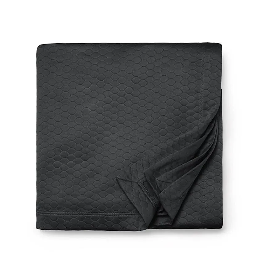 Favo Matelassé Coverlet & Sham Collection