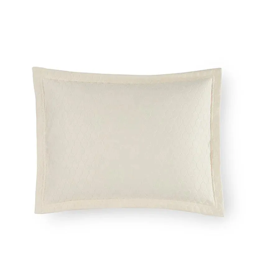 Favo Matelassé Coverlet & Sham Collection
