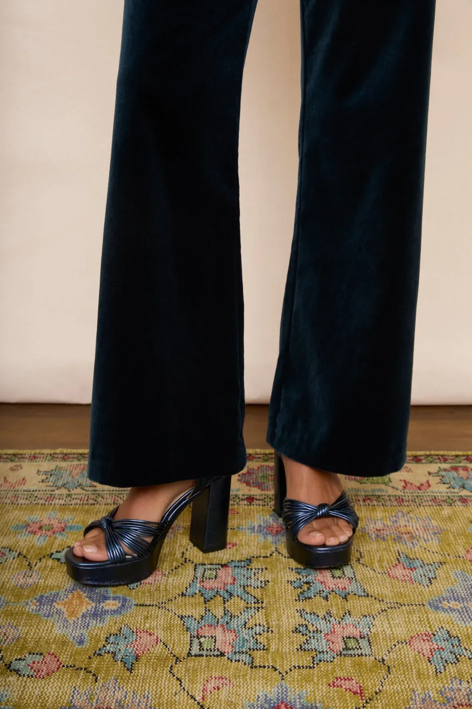 Flossie Flare Jean - Black