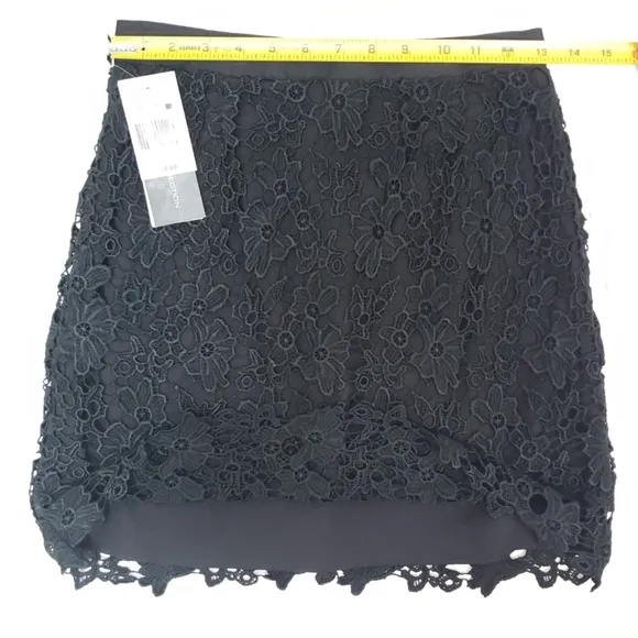 FRENCH CONNECTION Lace Mini Skirt, Size XSMALL (4)
